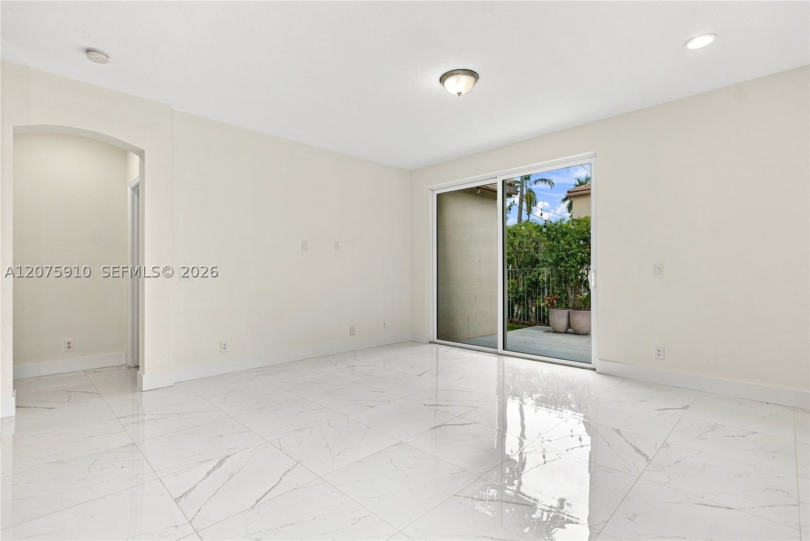 Real estate property located at 445 Conservation Dr, Broward, Sector 2-parcels 12 13 14, Weston, FL