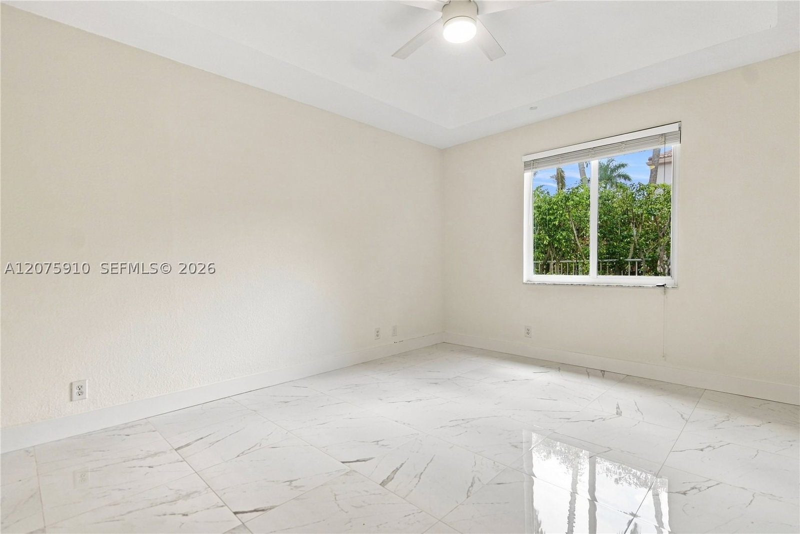 Real estate property located at 445 Conservation Dr, Broward, Sector 2-parcels 12 13 14, Weston, FL