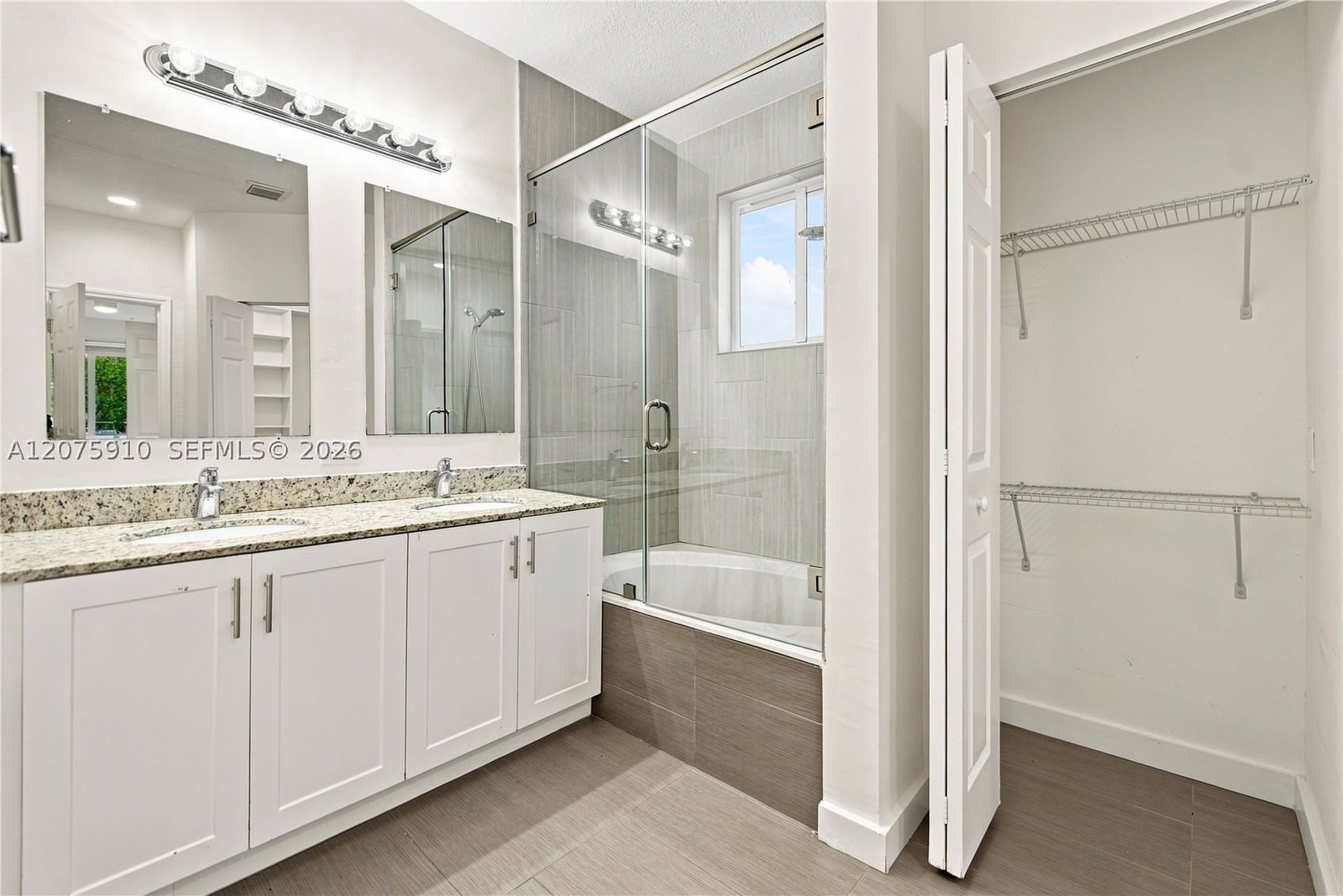 Real estate property located at 445 Conservation Dr, Broward, Sector 2-parcels 12 13 14, Weston, FL