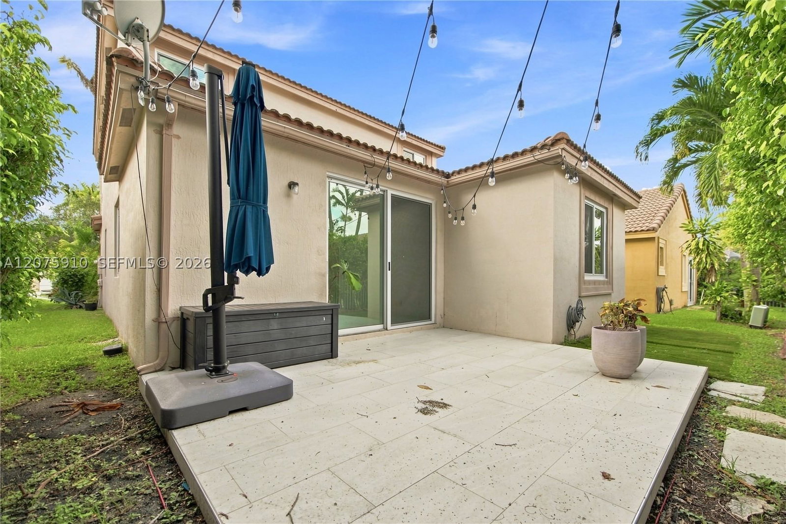 Real estate property located at 445 Conservation Dr, Broward, Sector 2-parcels 12 13 14, Weston, FL