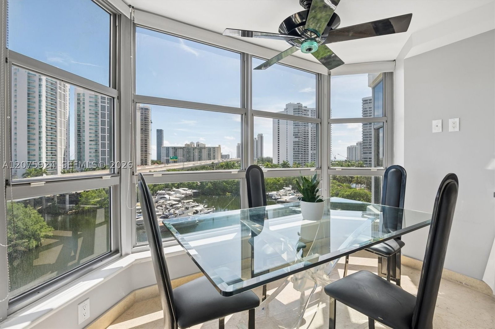 Real estate property located at 3500 Mystic Pointe Dr #805, Miami-dade, Mystic Pointe Tower 400 C, Aventura, FL