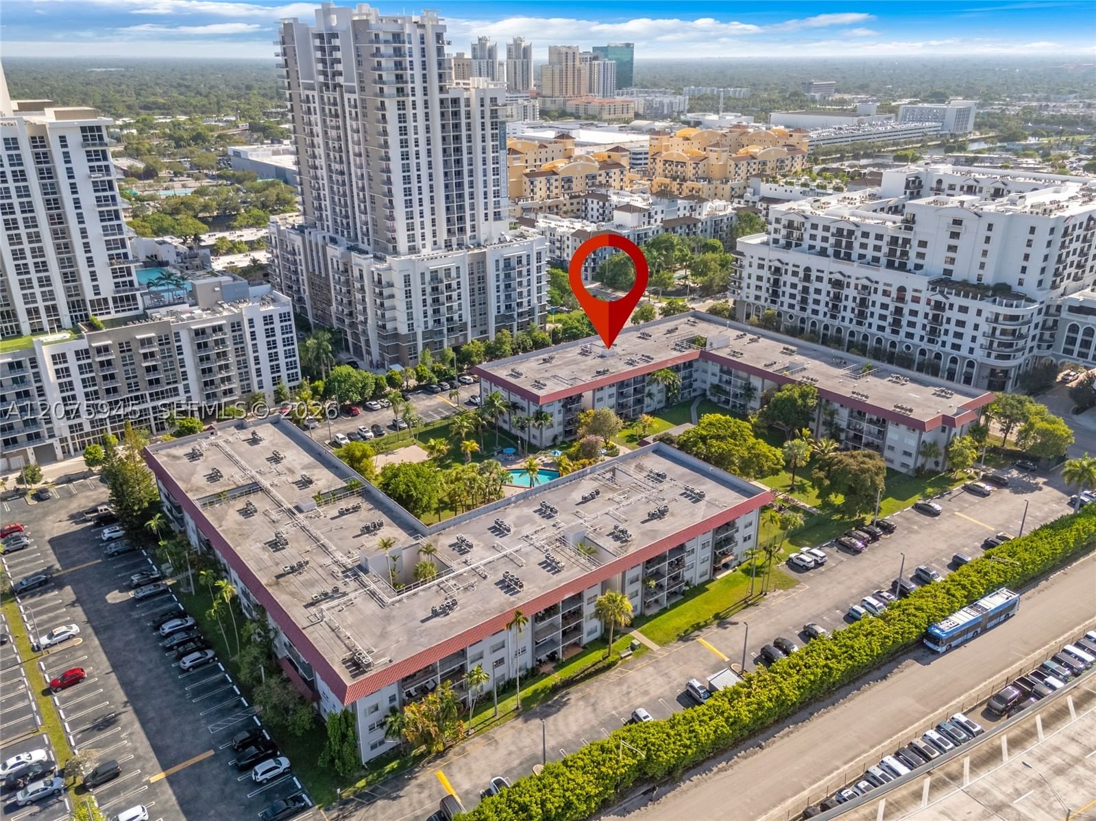 Real estate property located at 8101 72nd Ave #123W, Miami-dade, Granda Dadeland Condo, Miami, FL