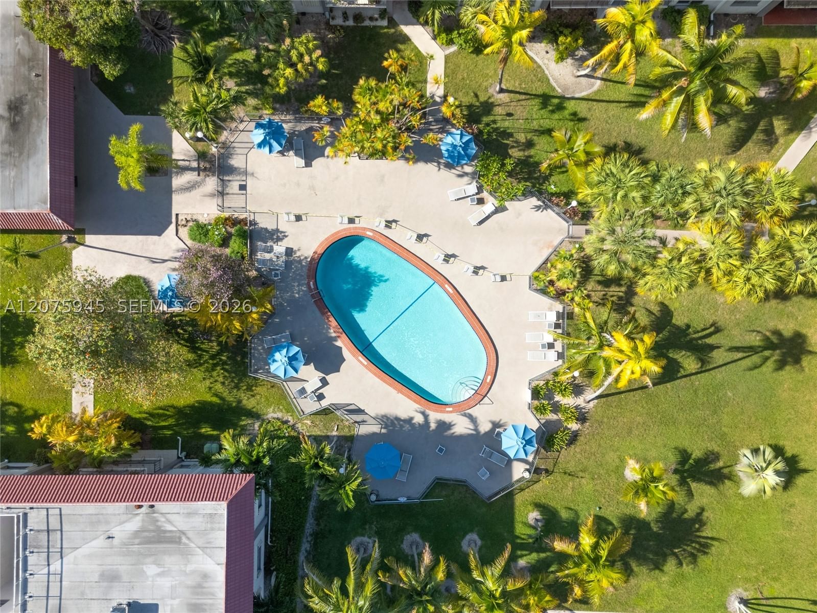 Real estate property located at 8101 72nd Ave #123W, Miami-dade, Granda Dadeland Condo, Miami, FL