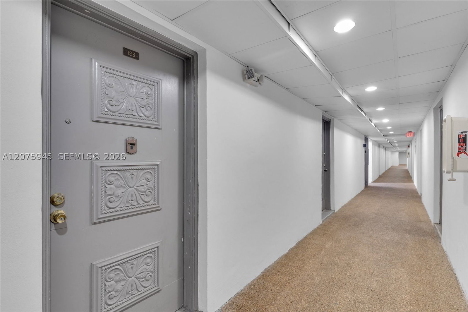 Real estate property located at 8101 72nd Ave #123W, Miami-dade, Granda Dadeland Condo, Miami, FL