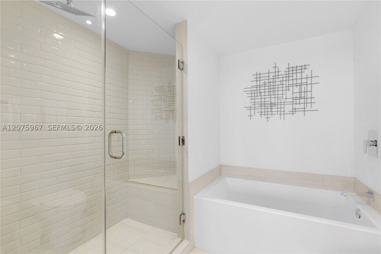 Real estate property located at 4010 Ocean Dr R2008, Broward, 4010 South Ocean Condo, Hollywood, FL