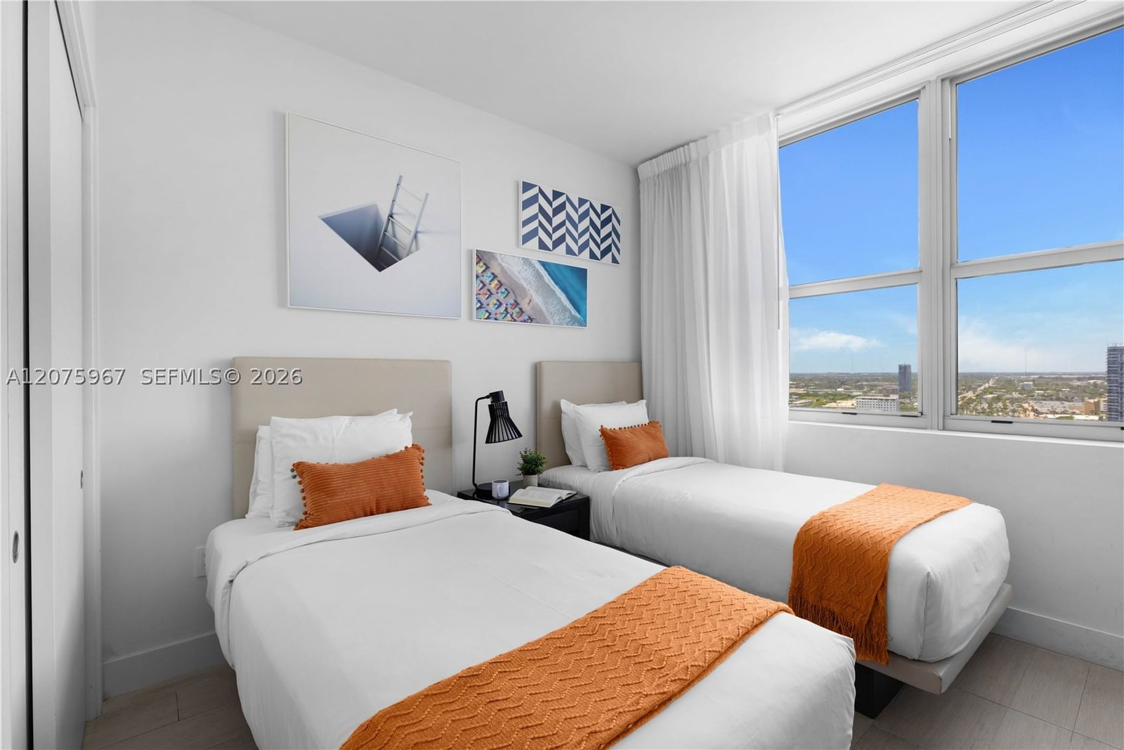 Real estate property located at 4010 Ocean Dr R2008, Broward, 4010 South Ocean Condo, Hollywood, FL