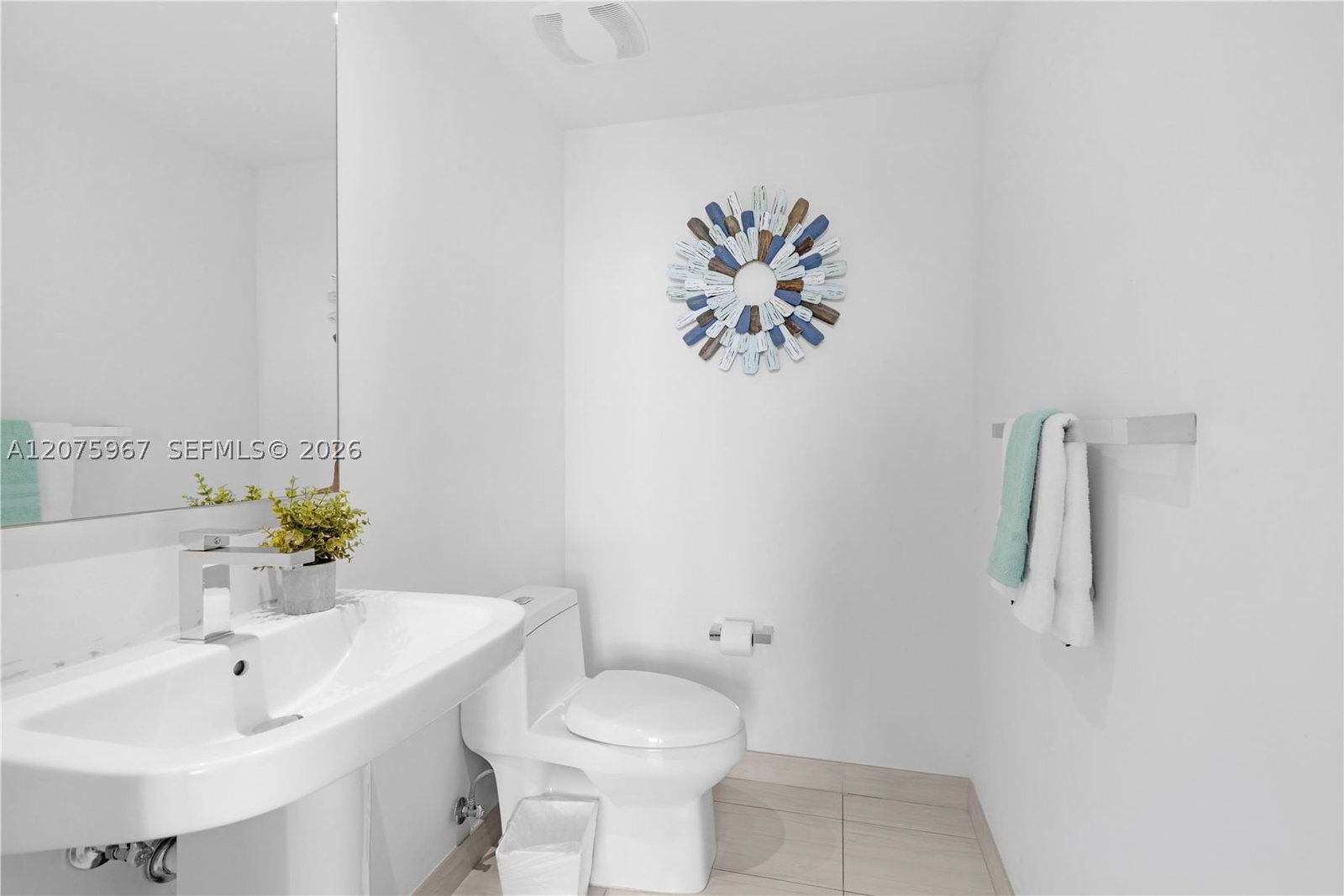 Real estate property located at 4010 Ocean Dr R2008, Broward, 4010 South Ocean Condo, Hollywood, FL
