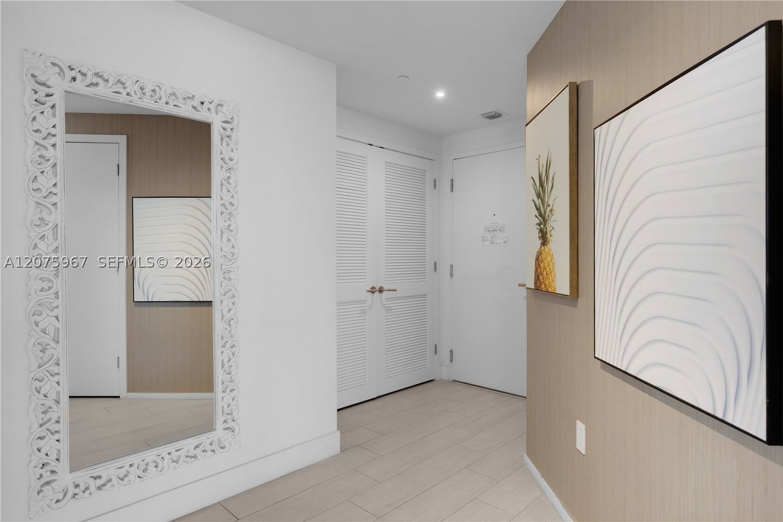Real estate property located at 4010 Ocean Dr R2008, Broward, 4010 South Ocean Condo, Hollywood, FL