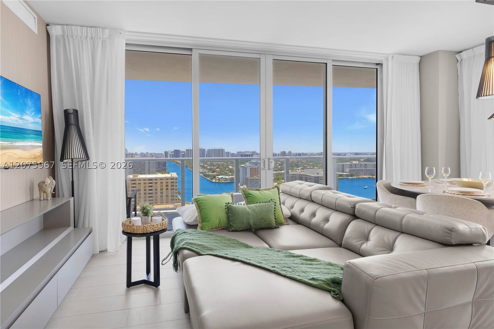 Real estate property located at 4010 Ocean Dr R2008, Broward, 4010 South Ocean Condo, Hollywood, FL