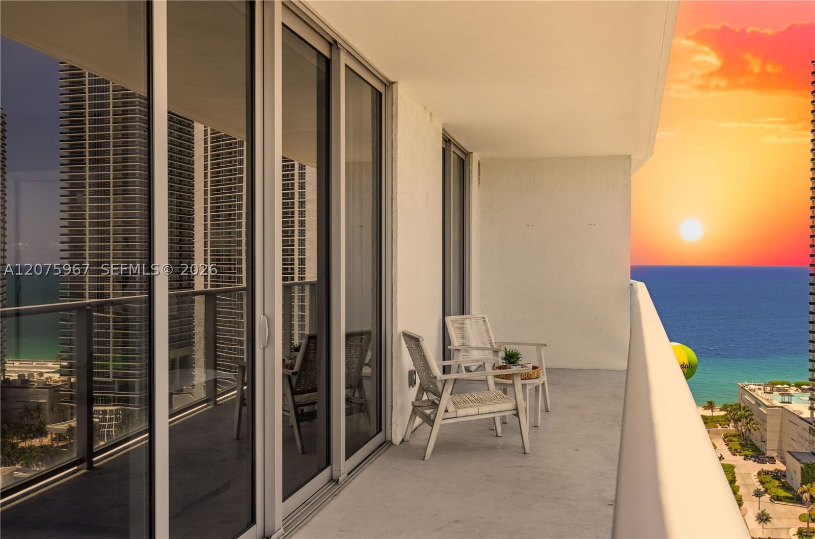 Real estate property located at 4010 Ocean Dr R2008, Broward, 4010 South Ocean Condo, Hollywood, FL