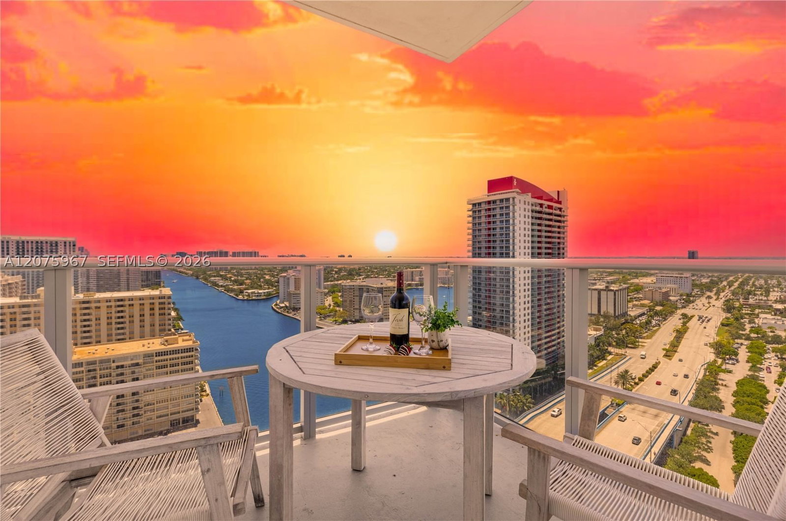 Real estate property located at 4010 Ocean Dr R2008, Broward, 4010 South Ocean Condo, Hollywood, FL
