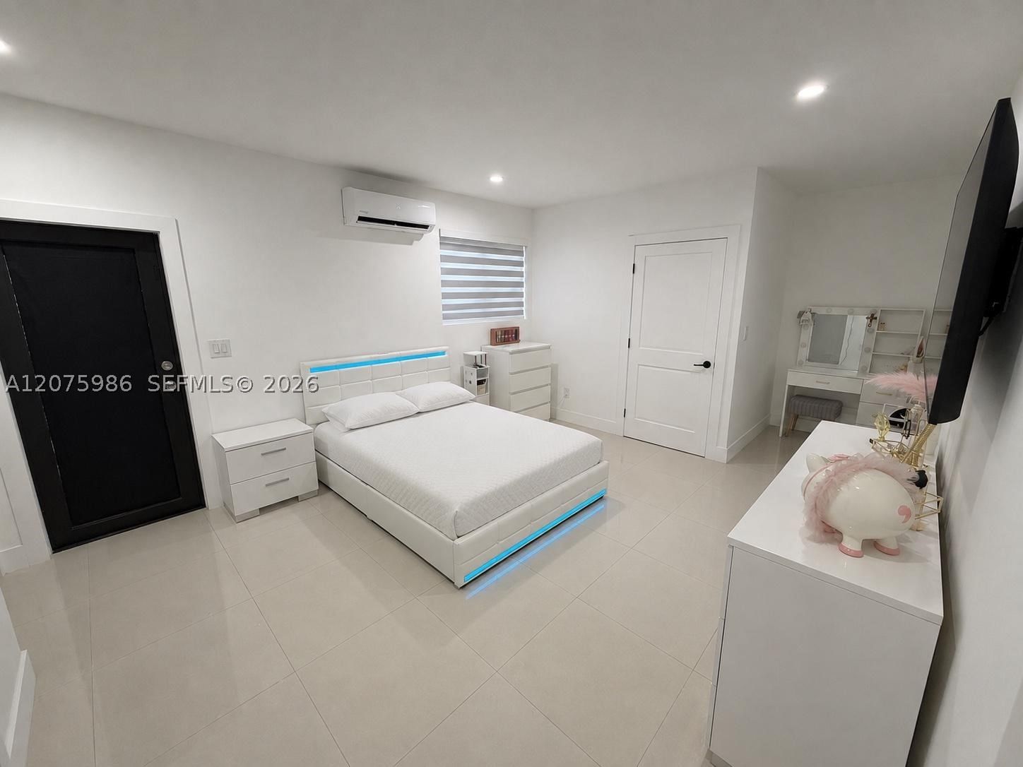 Real estate property located at 14072 80th St, Miami-dade, Kendale Lakes Sec One, Miami, FL