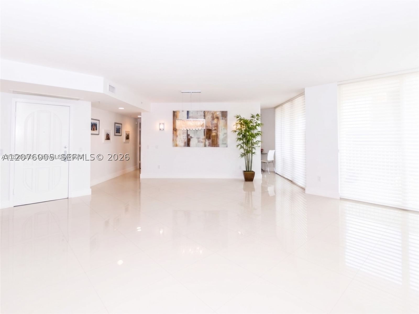 Real estate property located at 3370 Hidden Bay Dr #102, Miami-dade, 100 Hidden Bay Condo, Aventura, FL