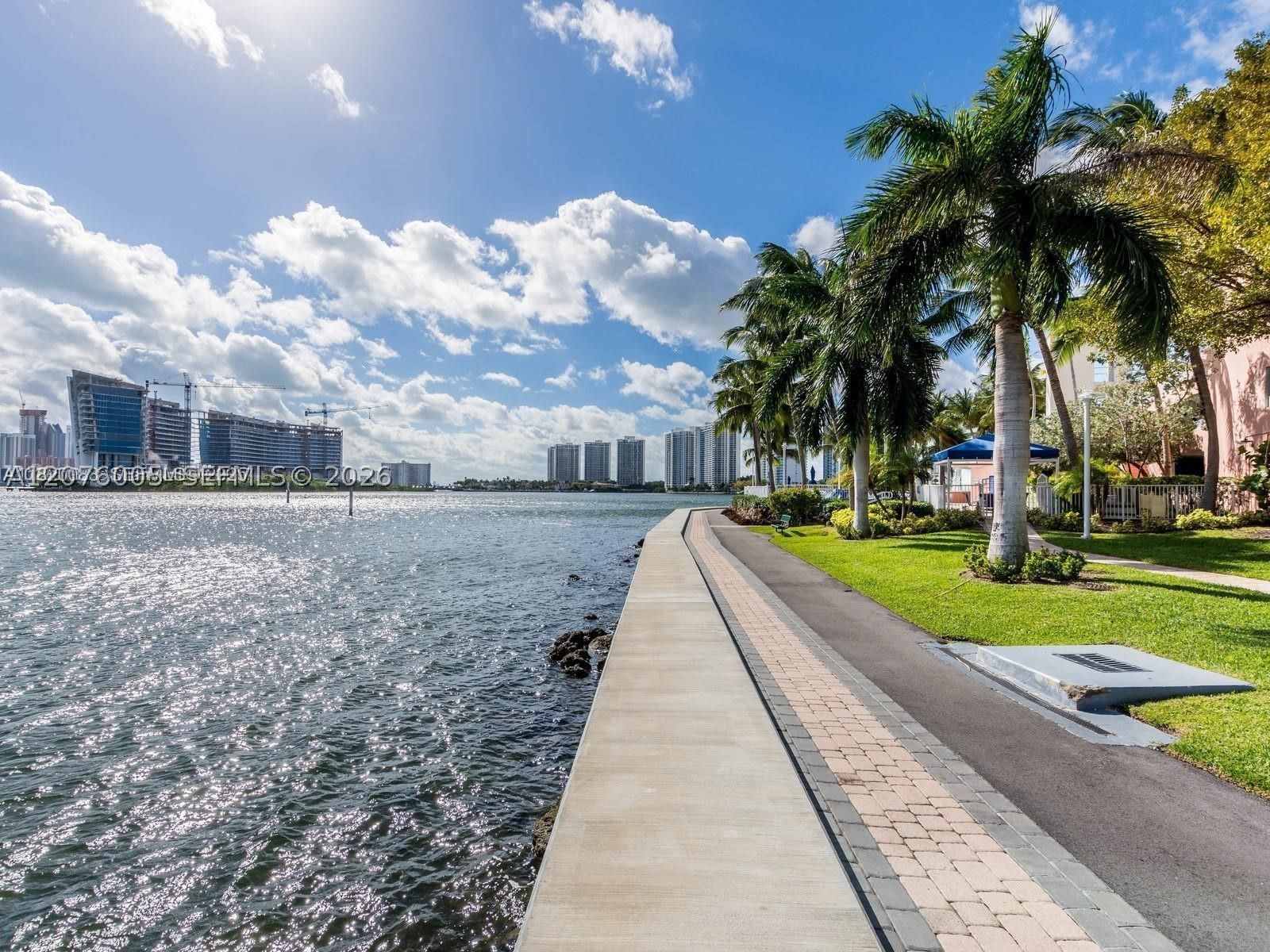 Real estate property located at 3370 Hidden Bay Dr #102, Miami-dade, 100 Hidden Bay Condo, Aventura, FL