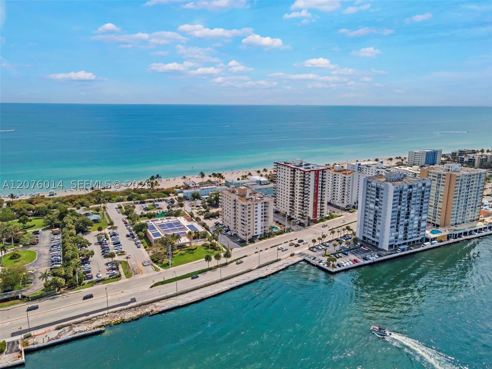 Real estate property located at 1401 Ocean Dr #905, Broward, Stratford Towers Condo, Hollywood, FL