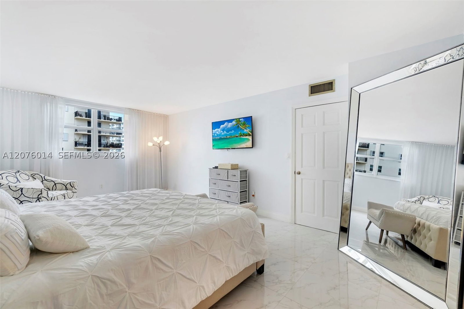 Real estate property located at 1401 Ocean Dr #905, Broward, Stratford Towers Condo, Hollywood, FL