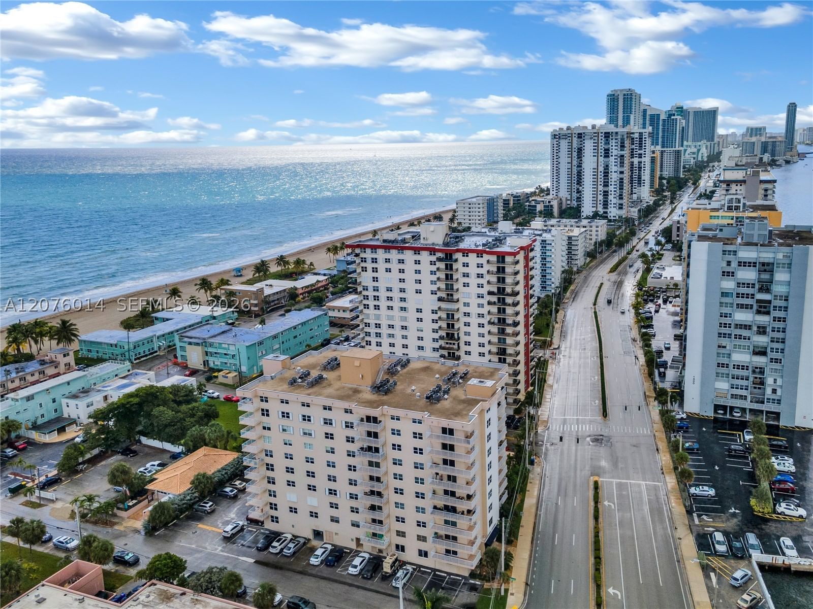 Real estate property located at 1401 Ocean Dr #905, Broward, Stratford Towers Condo, Hollywood, FL