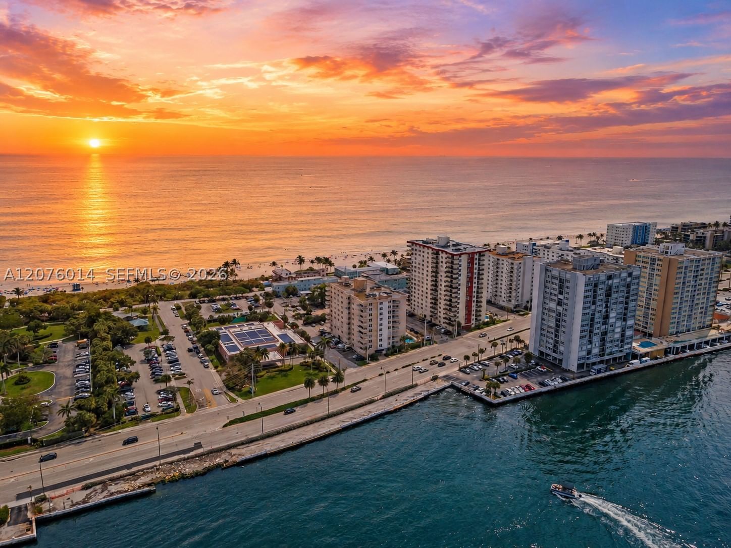 Real estate property located at 1401 Ocean Dr #905, Broward, Stratford Towers Condo, Hollywood, FL