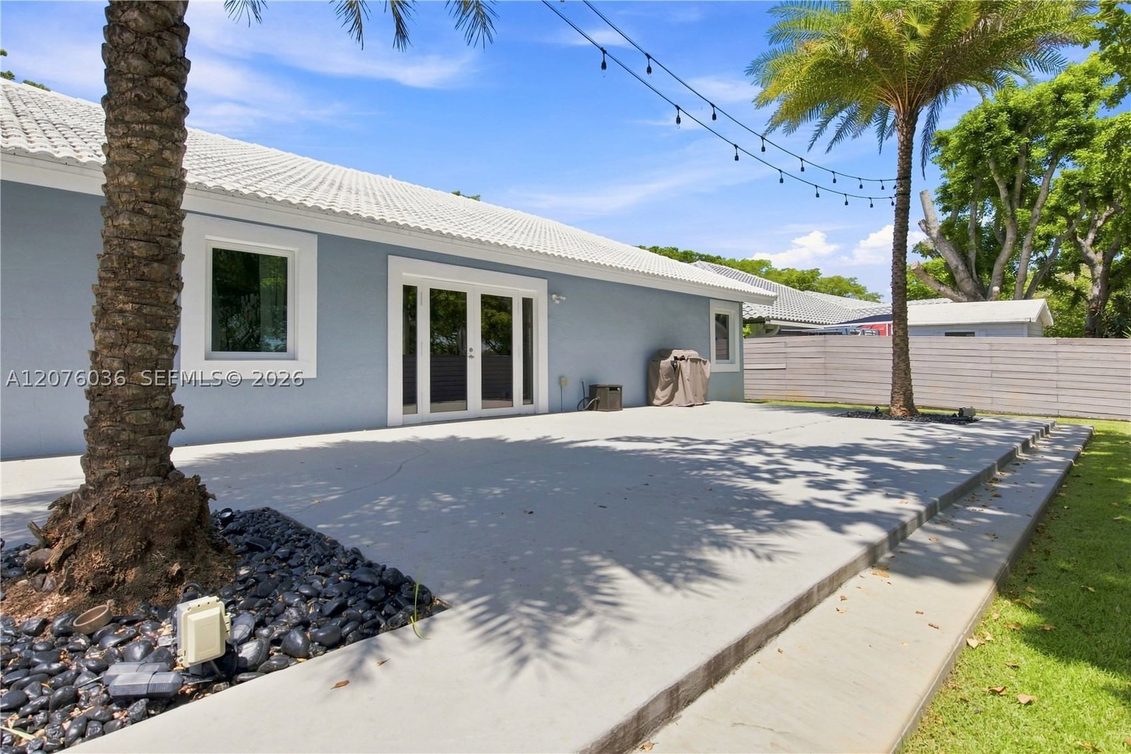 Real estate property located at 9430 215th Ln, Miami-dade, Lakes By The Bay Sec 7, Cutler Bay, FL