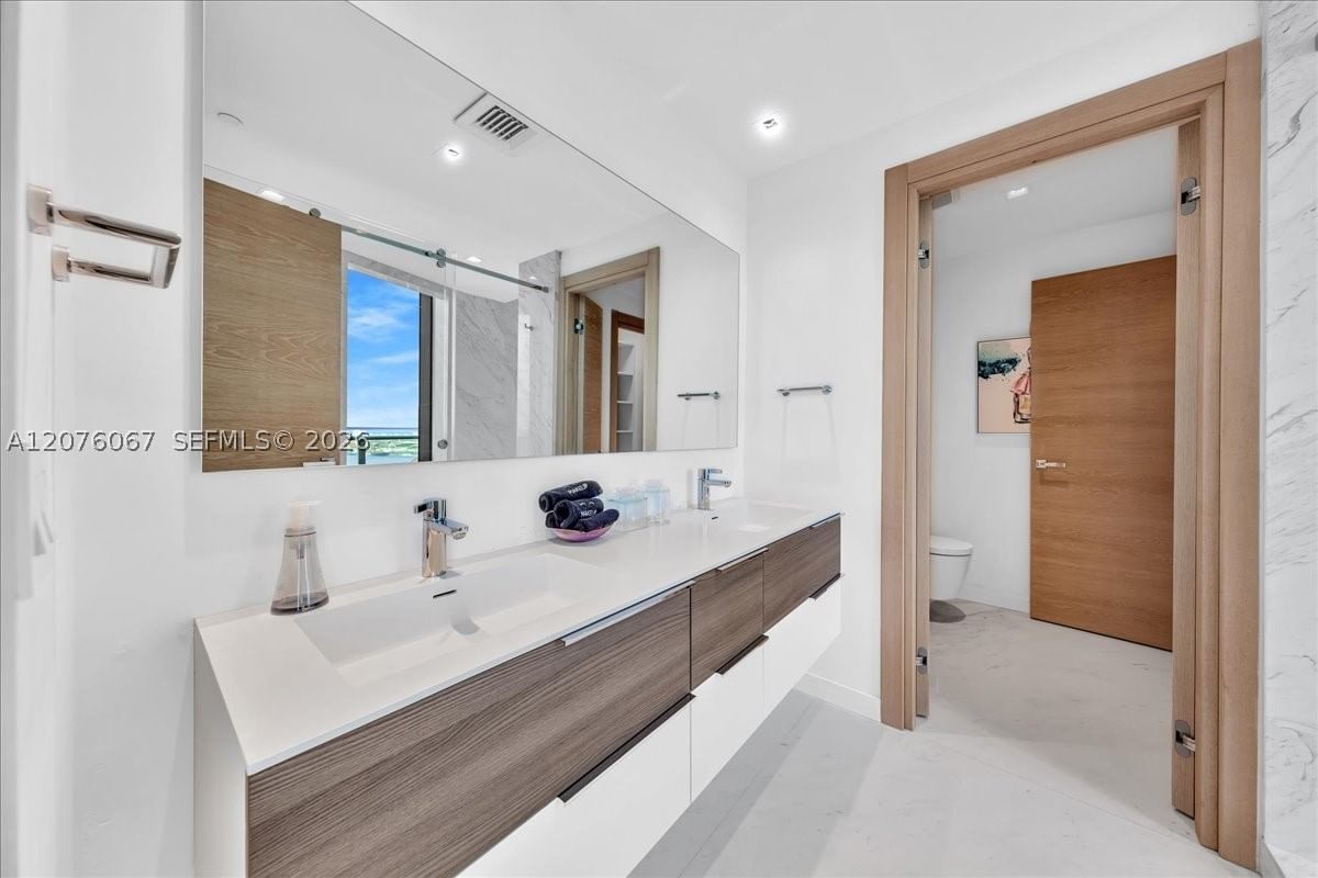 Real estate property located at 1300 Miami Ave UPH3, Miami-dade, 1300 S Miami Avenue Condo, Miami, FL