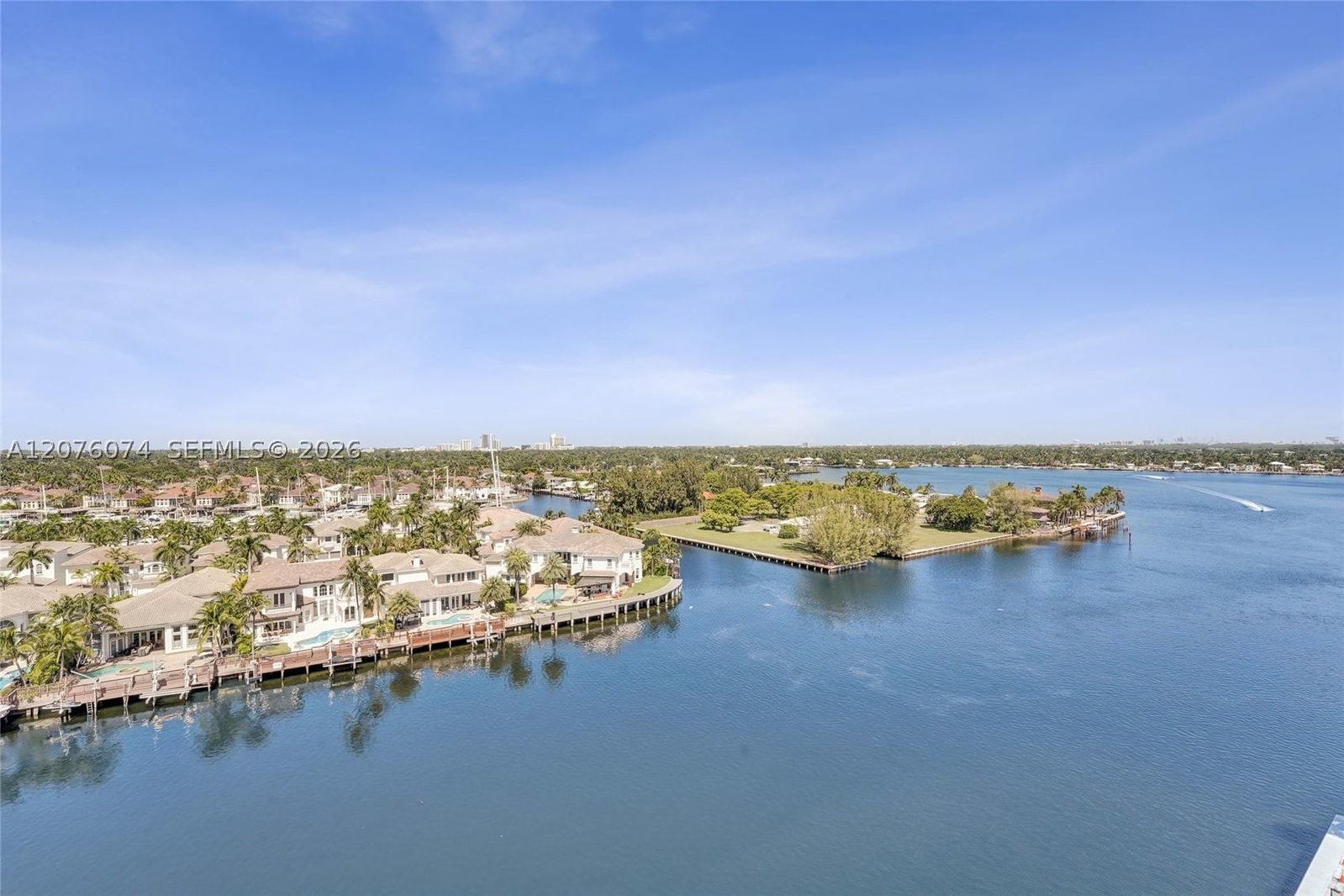 Real estate property located at 1400 Ocean Dr #1205, Broward, Trafalgar Towers Condomin, Hollywood, FL