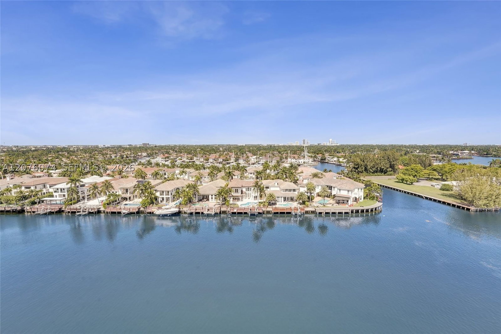 Real estate property located at 1400 Ocean Dr #1205, Broward, Trafalgar Towers Condomin, Hollywood, FL