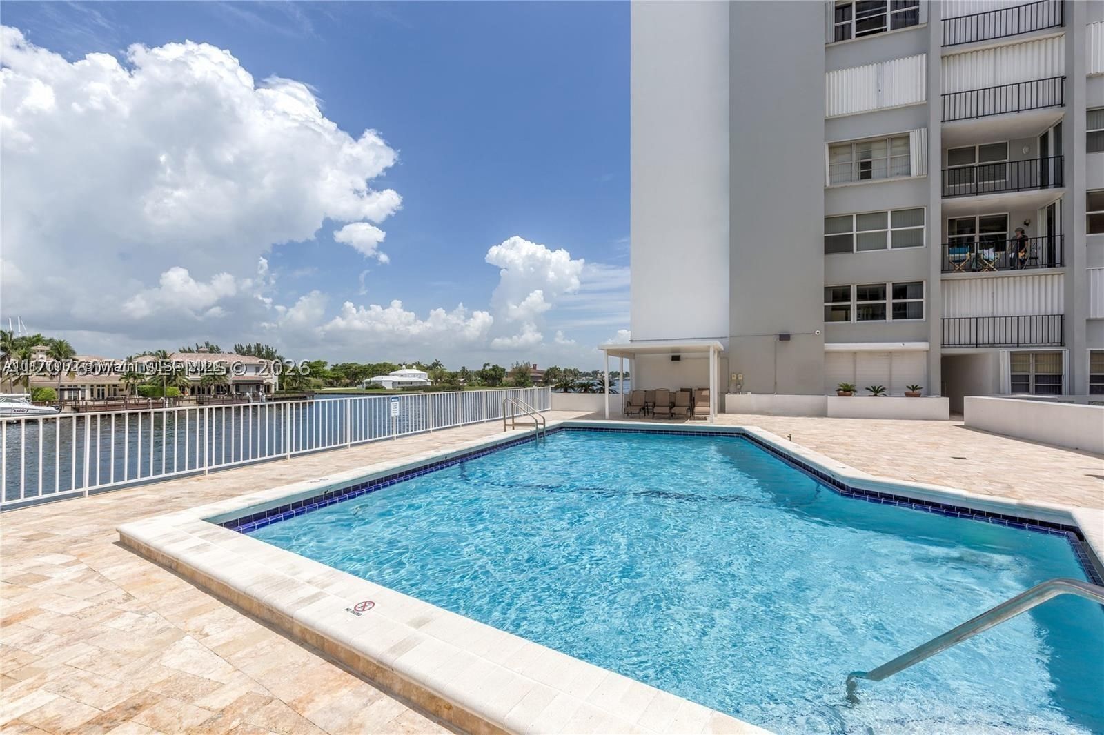 Real estate property located at 1400 Ocean Dr #1205, Broward, Trafalgar Towers Condomin, Hollywood, FL