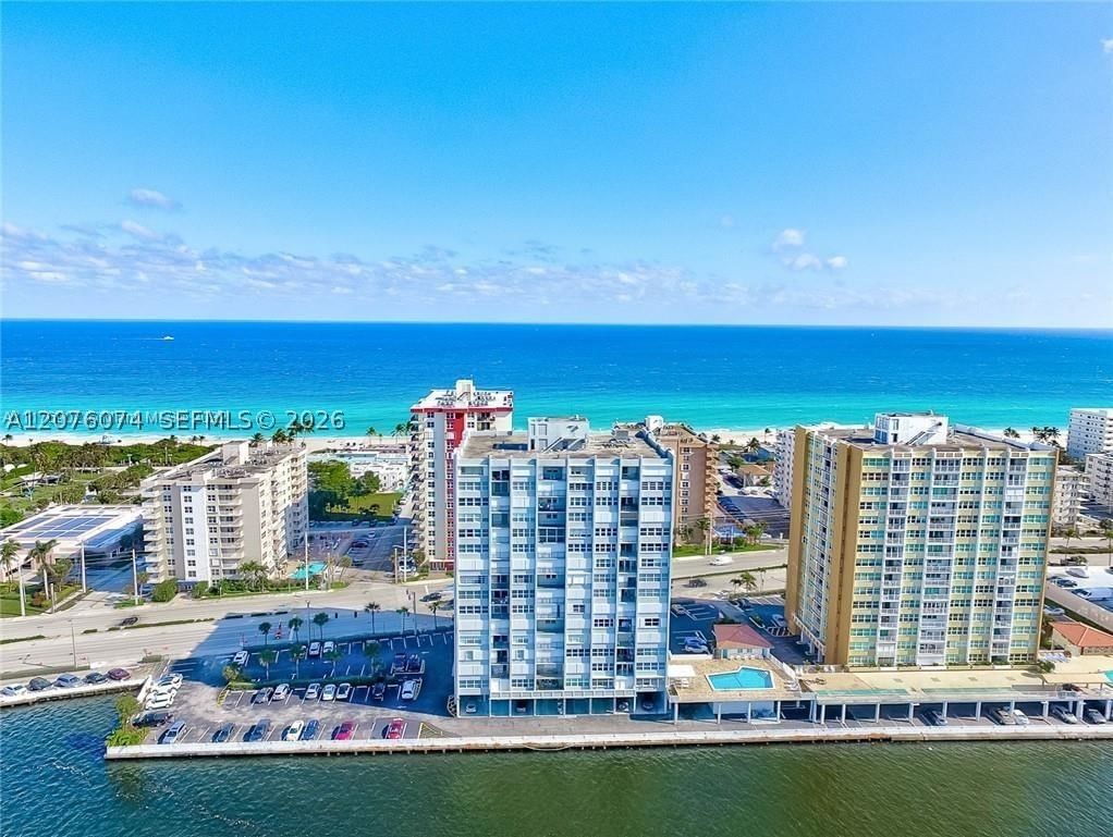 Real estate property located at 1400 Ocean Dr #1205, Broward, Trafalgar Towers Condomin, Hollywood, FL