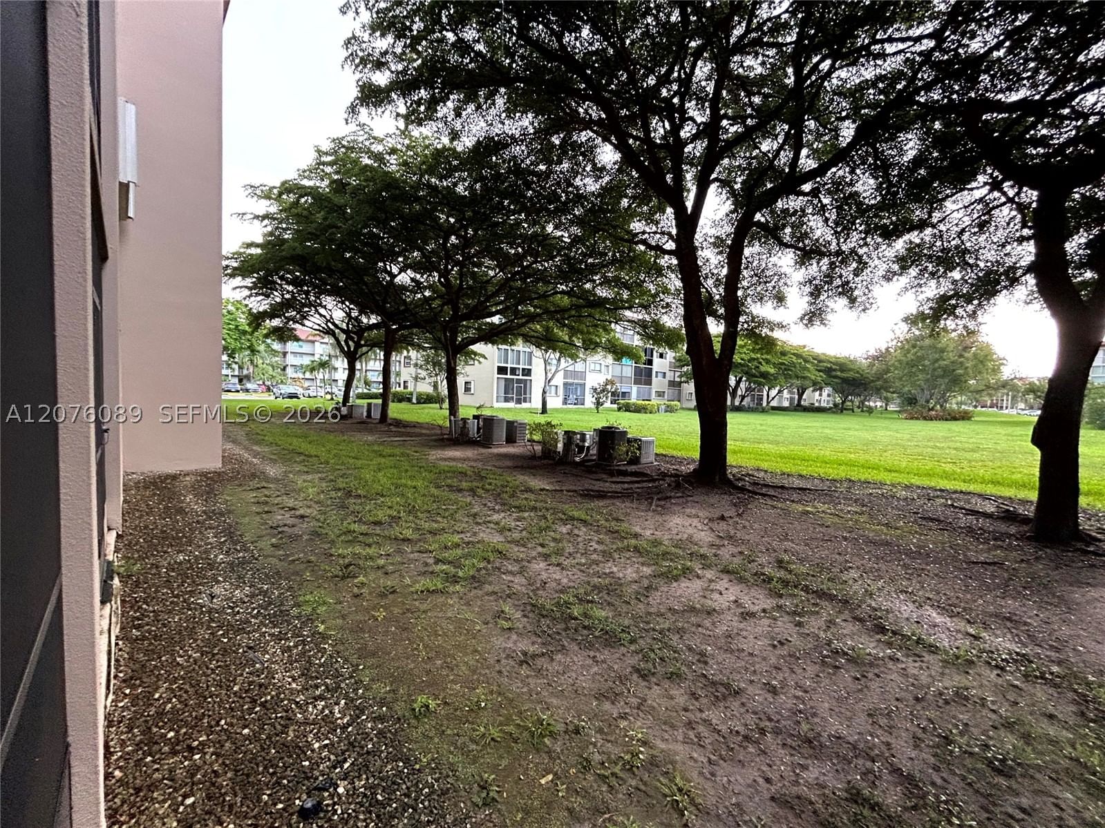Real estate property located at 13105 16 CT #105L, Broward, Ivahoe East 3, Pembroke Pines, FL
