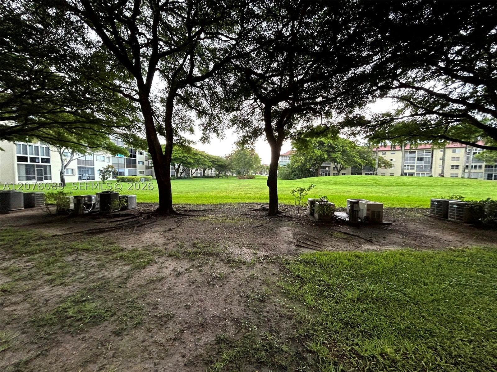 Real estate property located at 13105 16 CT #105L, Broward, Ivahoe East 3, Pembroke Pines, FL