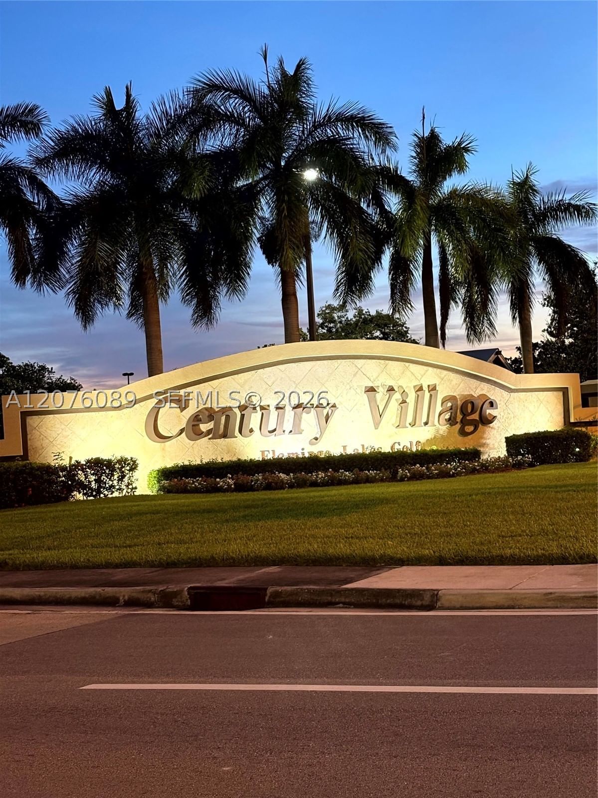 Real estate property located at 13105 16 CT #105L, Broward, Ivahoe East 3, Pembroke Pines, FL