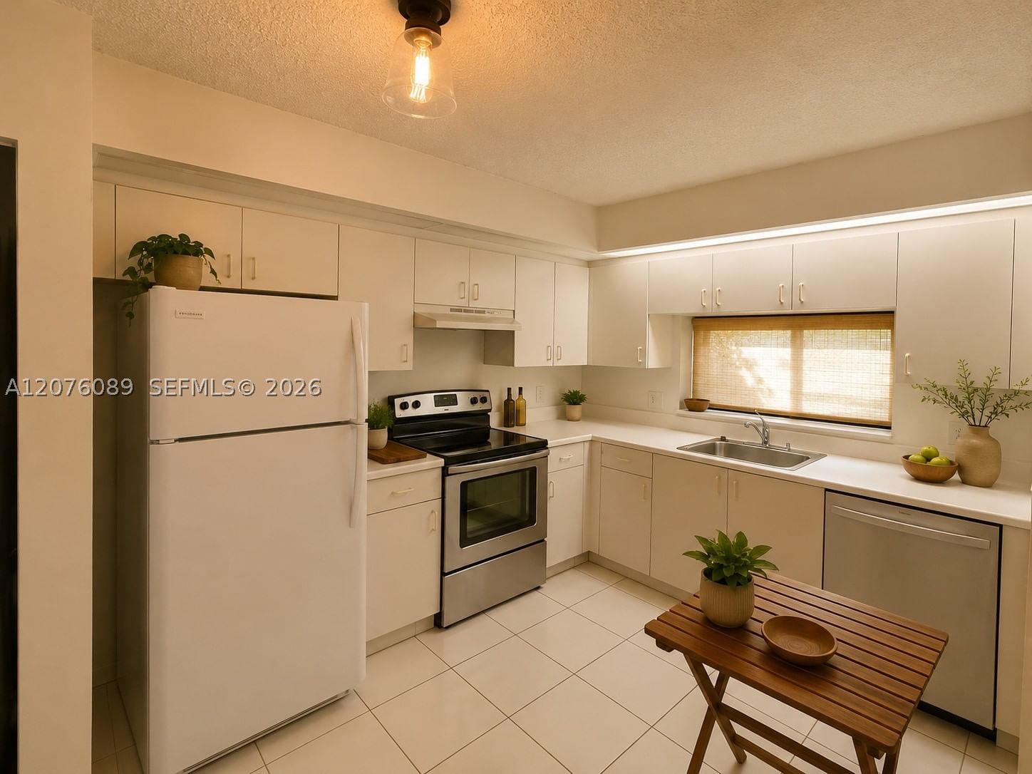 Real estate property located at 13105 16 CT #105L, Broward, Ivahoe East 3, Pembroke Pines, FL