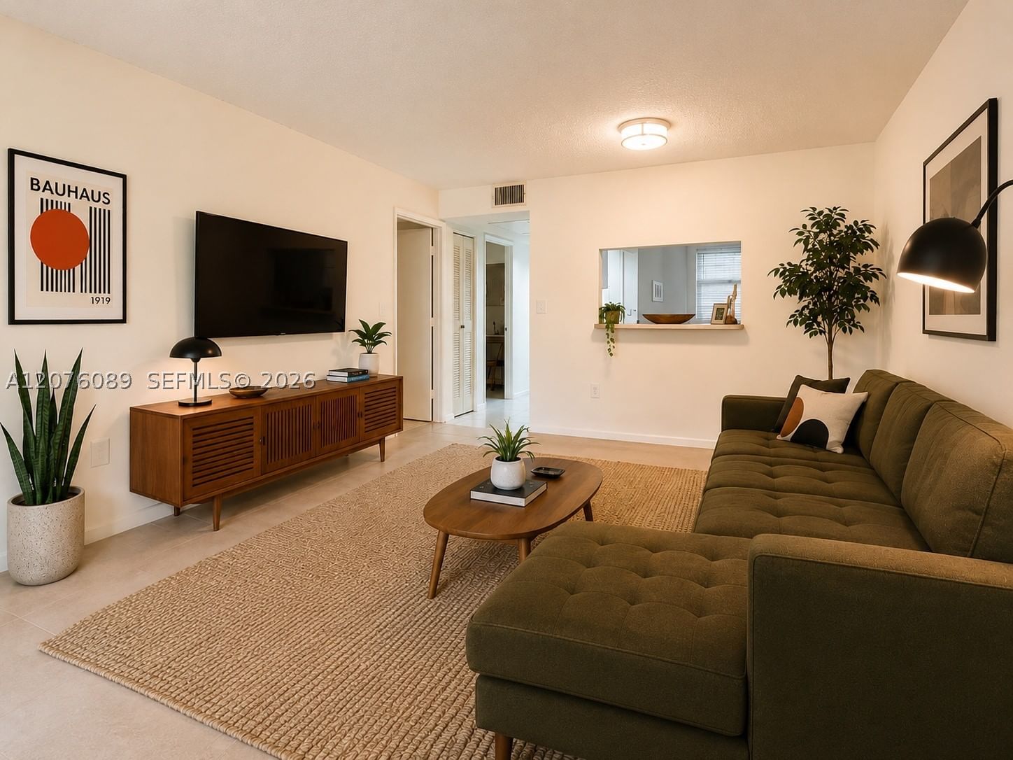 Real estate property located at 13105 16 CT #105L, Broward, Ivahoe East 3, Pembroke Pines, FL