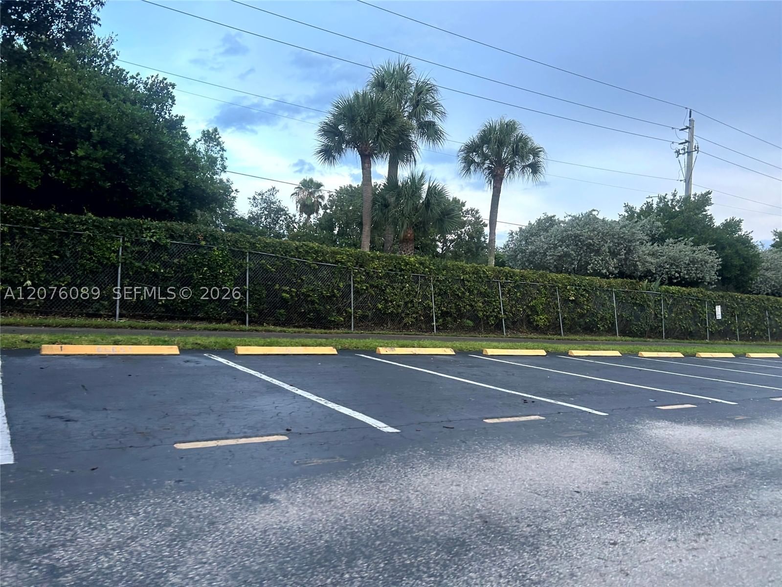 Real estate property located at 13105 16 CT #105L, Broward, Ivahoe East 3, Pembroke Pines, FL