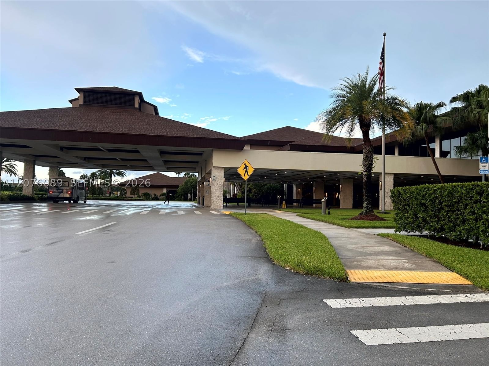 Real estate property located at 13105 16 CT #105L, Broward, Ivahoe East 3, Pembroke Pines, FL