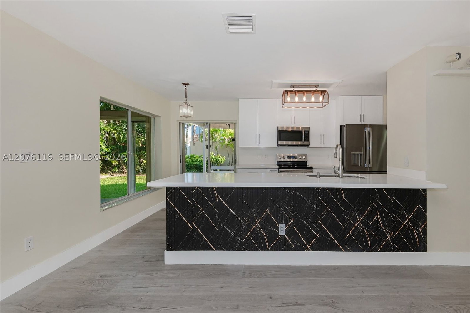 Real estate property located at 1984 179th Ave, Broward, Silver Lakes At Pembroke, Pembroke Pines, FL