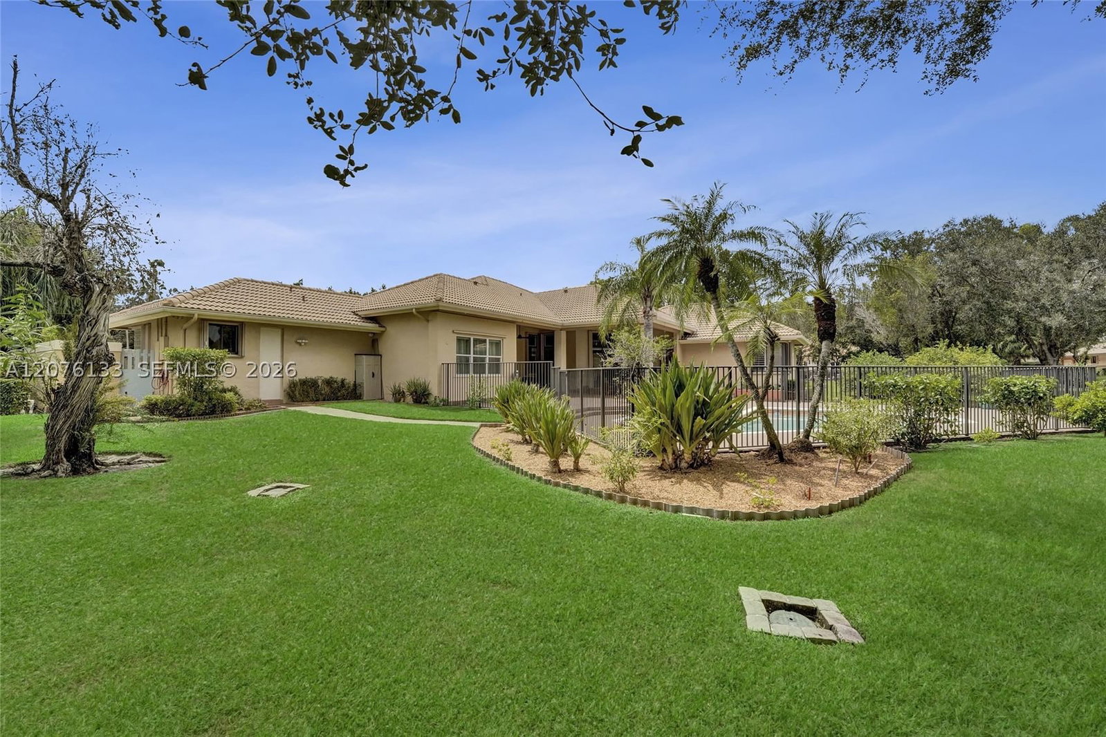 Real estate property located at 2725 Hunter Rd, Broward, Windmill Ranch Estates, Weston, FL