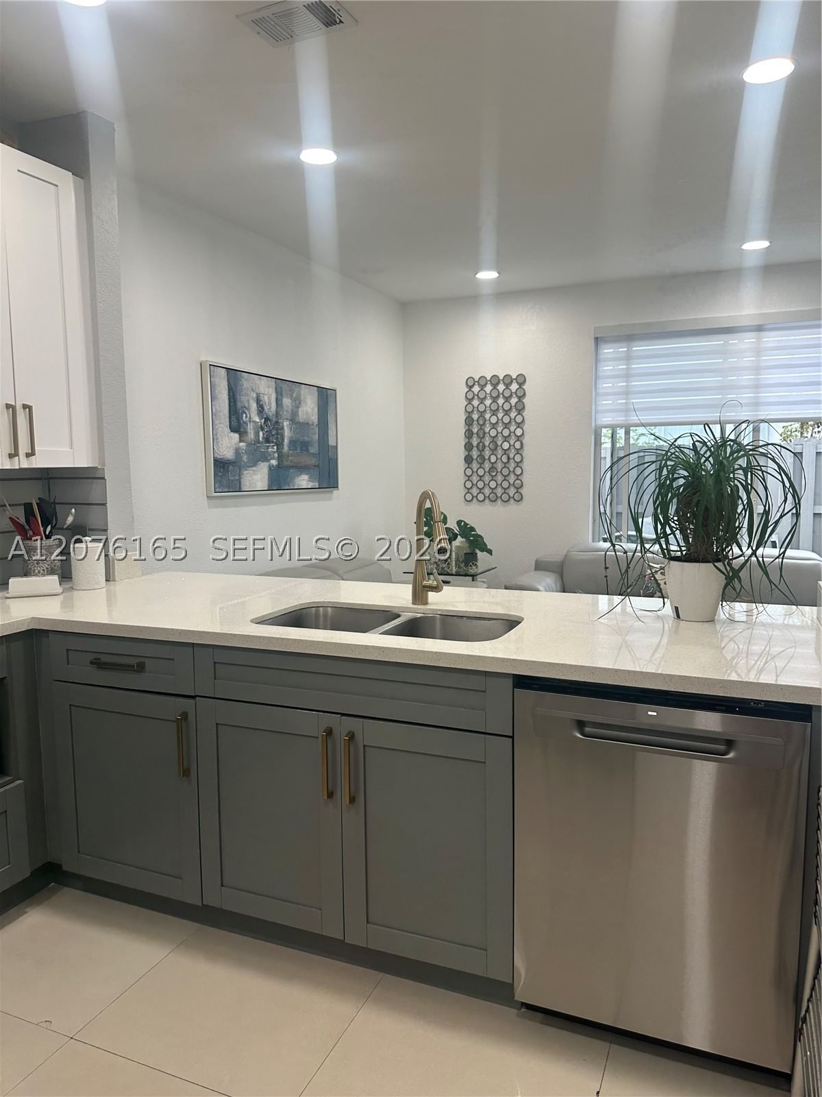 Real estate property located at 15775 41st St #68, Broward, Villas At Nautica Three C, Miramar, FL