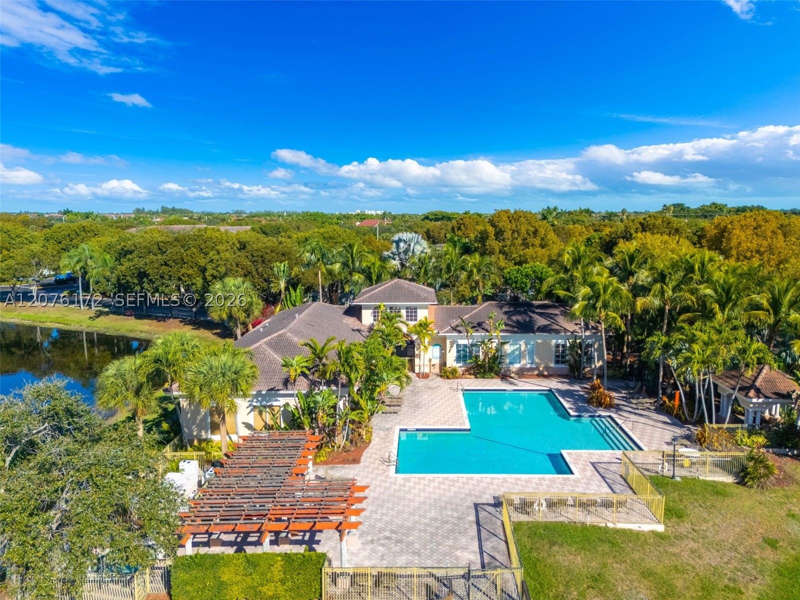 Real estate property located at 2457 Centergate Dr #306, Broward, Aventine At Miramar Condo, Miramar, FL