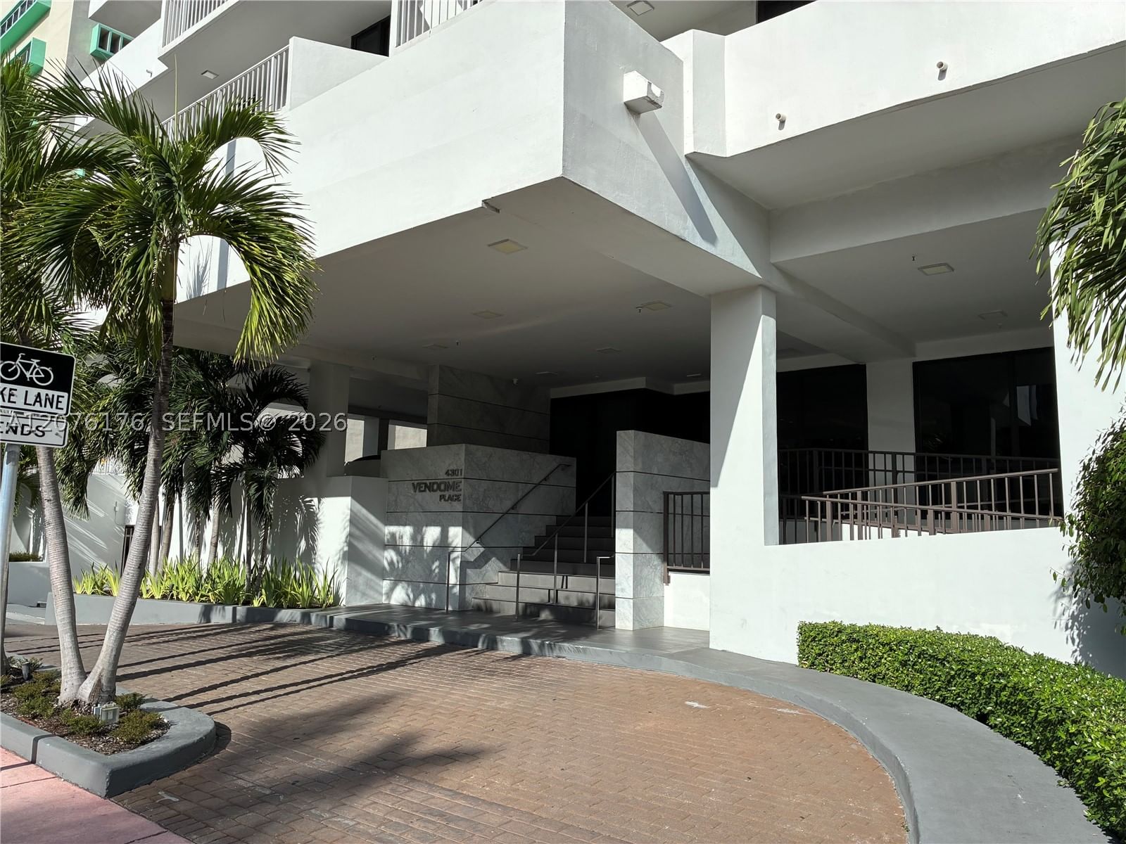 Real estate property located at 4301 Collins Ave #402, Miami-dade, Vendome Place Condo, Miami Beach, FL