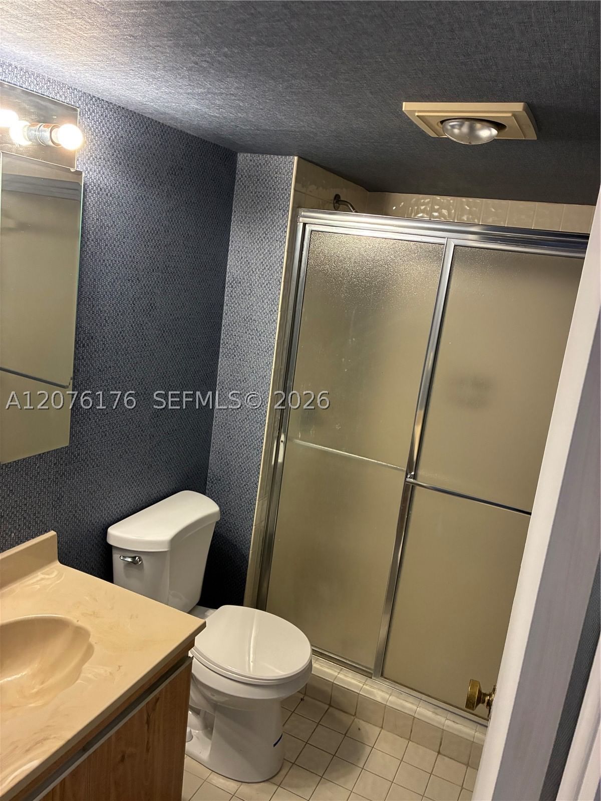 Real estate property located at 4301 Collins Ave #402, Miami-dade, Vendome Place Condo, Miami Beach, FL