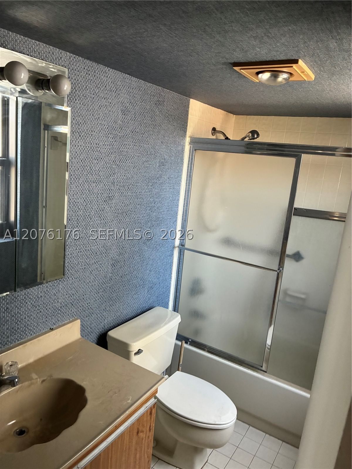 Real estate property located at 4301 Collins Ave #402, Miami-dade, Vendome Place Condo, Miami Beach, FL