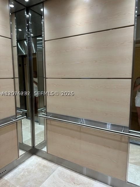 Real estate property located at 2201 Ocean Drive #1507, Broward, Quadomain Tower I And Iv, Hollywood, FL