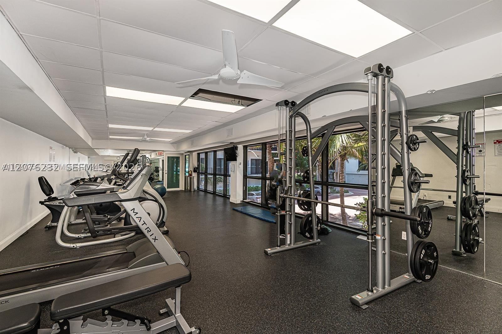 Real estate property located at 2201 Ocean Drive #1507, Broward, Quadomain Tower I And Iv, Hollywood, FL