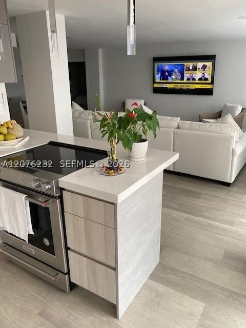 Real estate property located at 2201 Ocean Drive #1507, Broward, Quadomain Tower I And Iv, Hollywood, FL