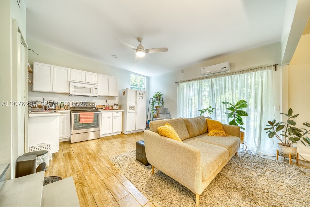 Real estate property located at 13801 1st Ave, Miami-dade, Biscayne Gardens Sec H Pa, Miami, FL