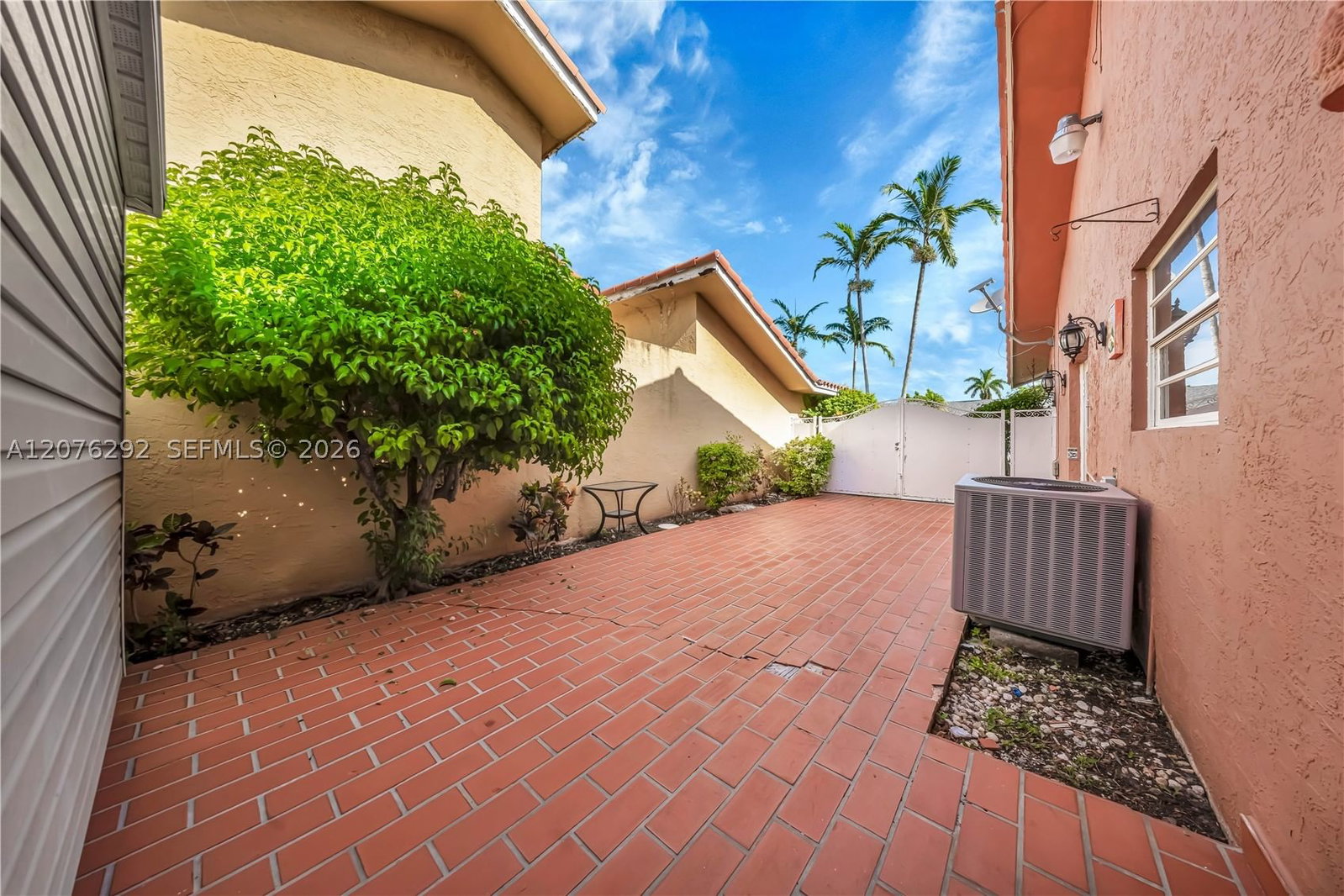 Real estate property located at 14526 106th Ter, Miami-dade, The Cedars Of Kendall, Miami, FL