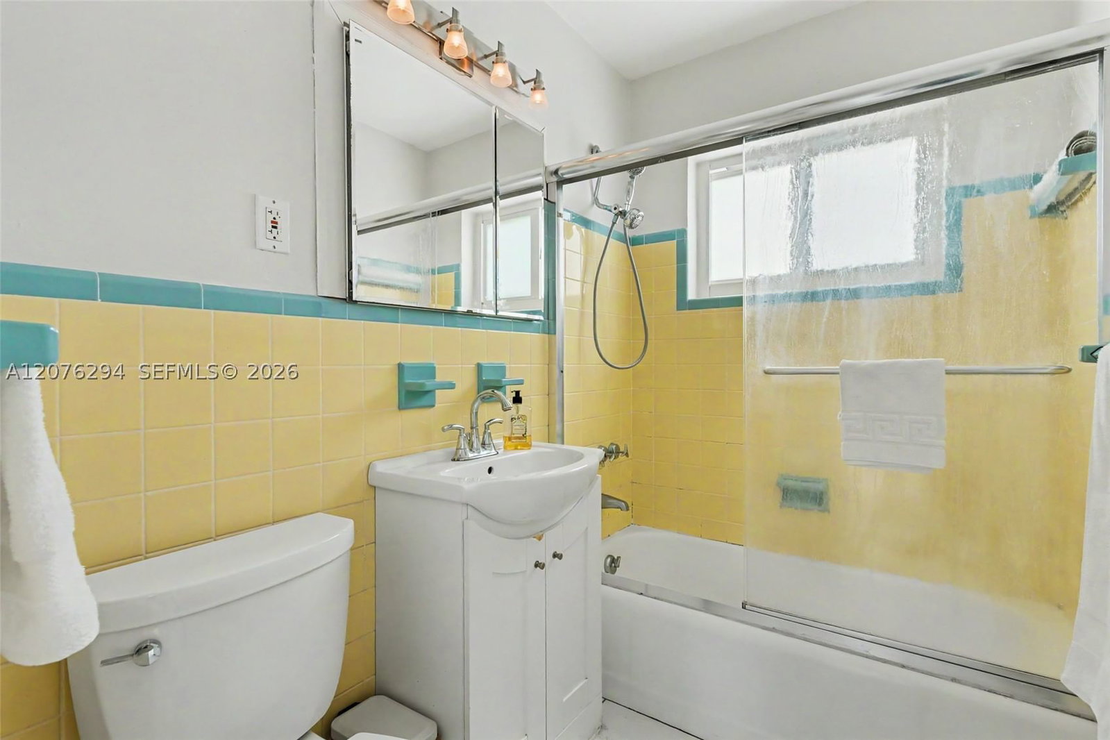 Real estate property located at 1523 Liberty St, Broward, Hollywood Homesites Secon, Hollywood, FL