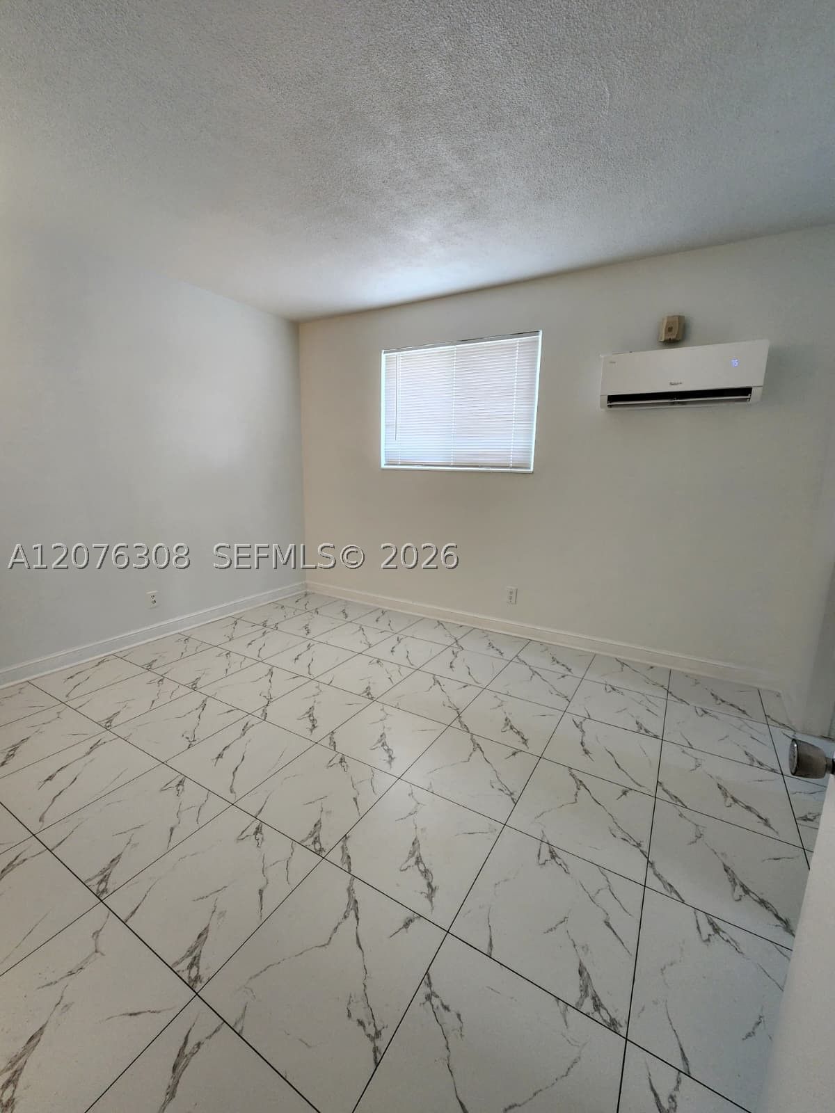 Real estate property located at 3525 Tyler St #9, Broward, Tyler Co-op Apts, Hollywood, FL