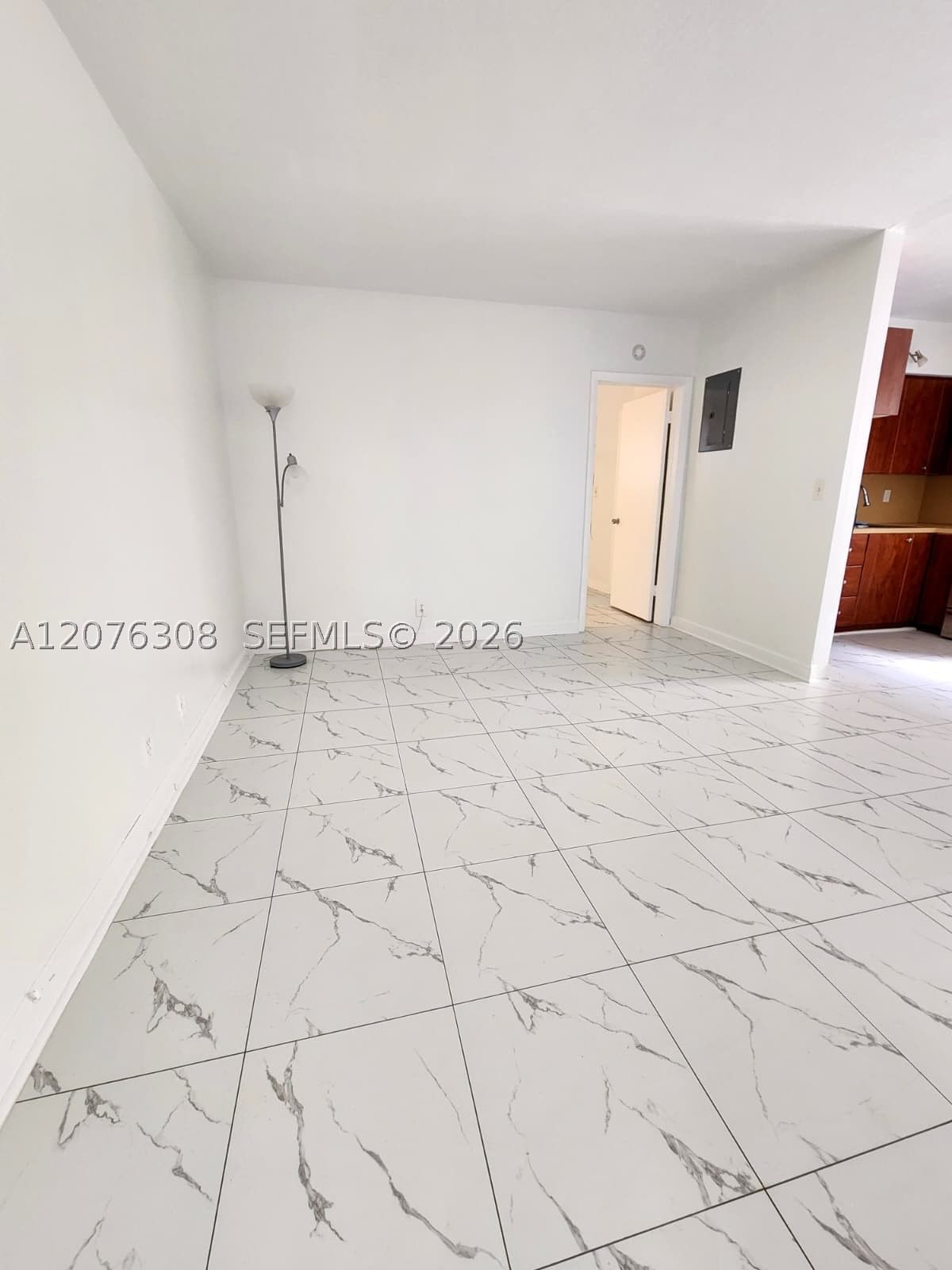 Real estate property located at 3525 Tyler St #9, Broward, Tyler Co-op Apts, Hollywood, FL